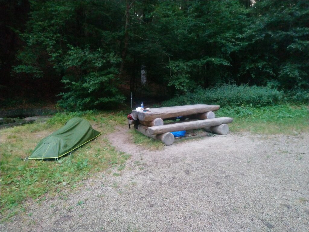 GR5 de Clervaux à Mertert - Jours 9 à 15.
Photo du campement du jour 4.