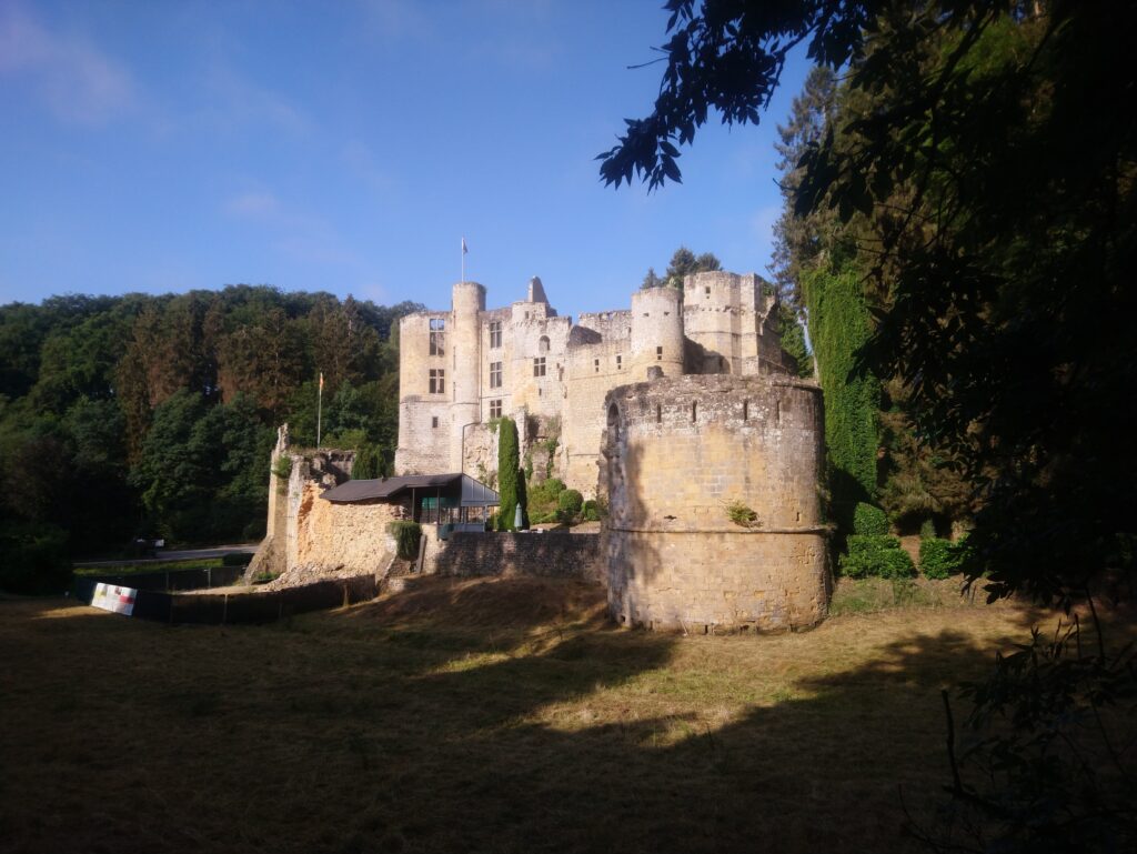 GR5 de Clervaux à Mertert - Jours 9 à 15.
Photo du chateau de Beaufort.