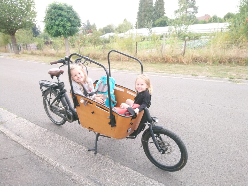 Newsletter Vélophile.
Mes filles dans le vélo cargo.
